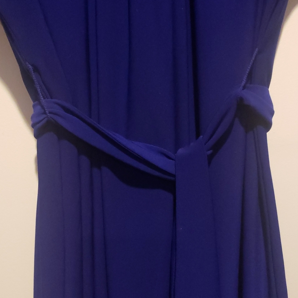 Dress - Picture 4 of 4